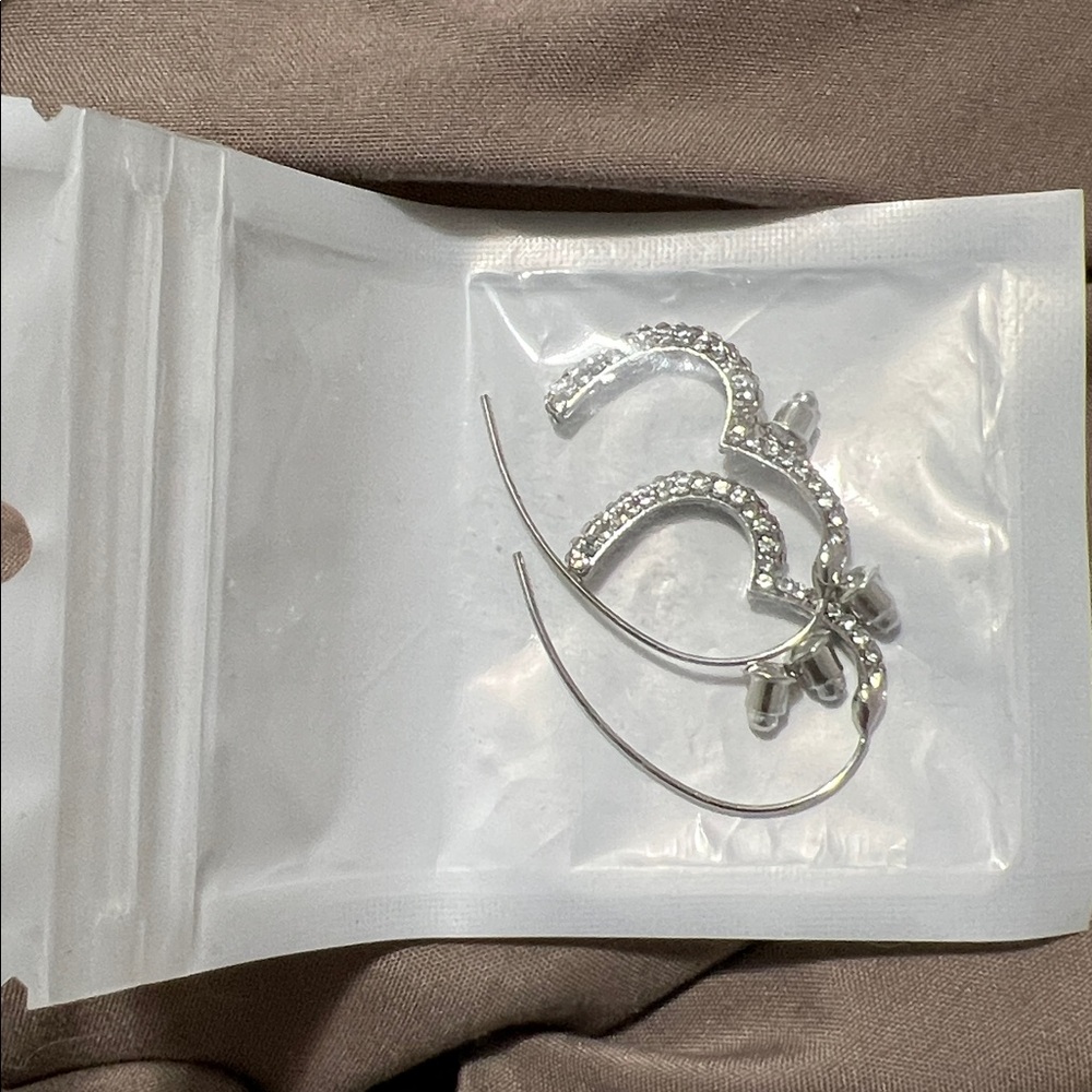 New Silver Rhinestone Hoop Heart Earrings